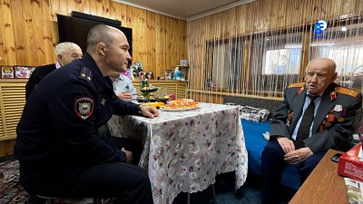 Миасская полиция чествует своих ветеранов