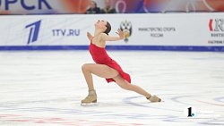 Фигуристка Аделия Петросян захватила лидерство на Гран-при в Магнитогорске