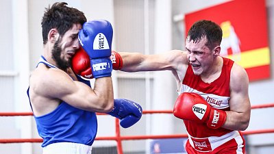 Челябинские боксеры с побед стартовали на чемпионате МВД России