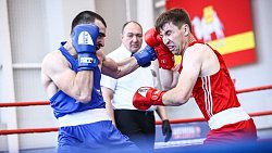 Челябинские боксеры с побед стартовали на чемпионате МВД России