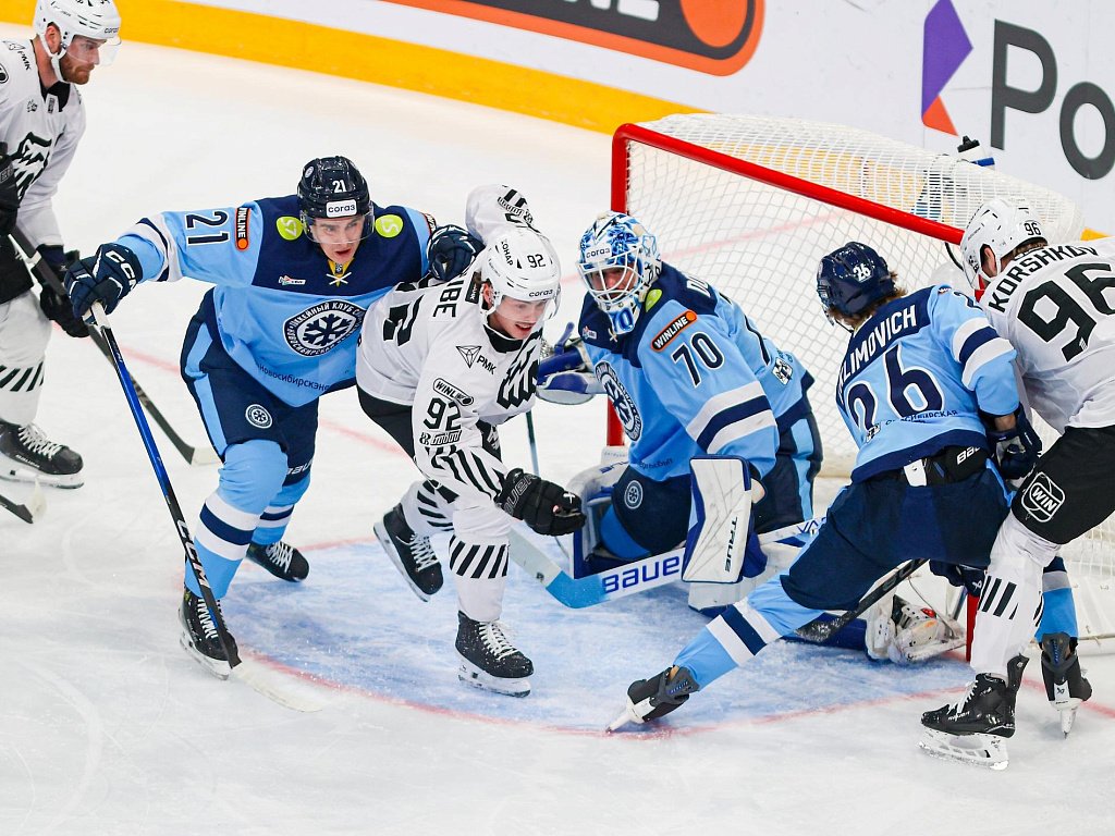 Хоккейный клуб «Трактор» отыгрался с 1:3 и вырвал победу по буллитам у «Сибири»