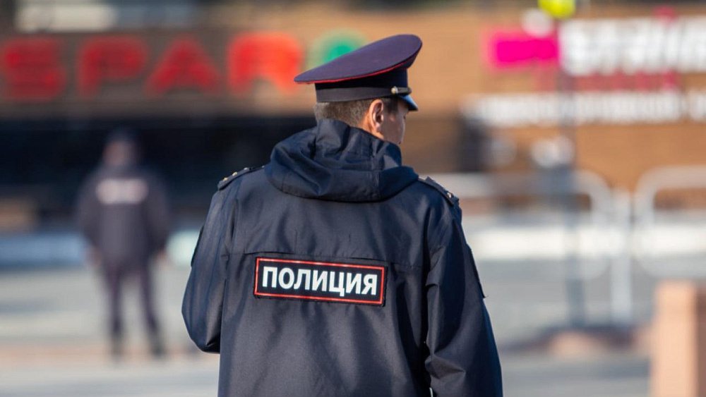 Двух рецидивистов задержали за кражу шуб и телевизора в Верхнем Уфалее