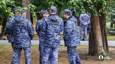 Сотрудников вневедомственной охраны Росгвардии поздравляют в России 29 октября