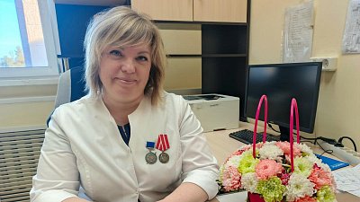 Медсестра из Челябинска получила звание ветерана боевых действий за работу в Донбассе