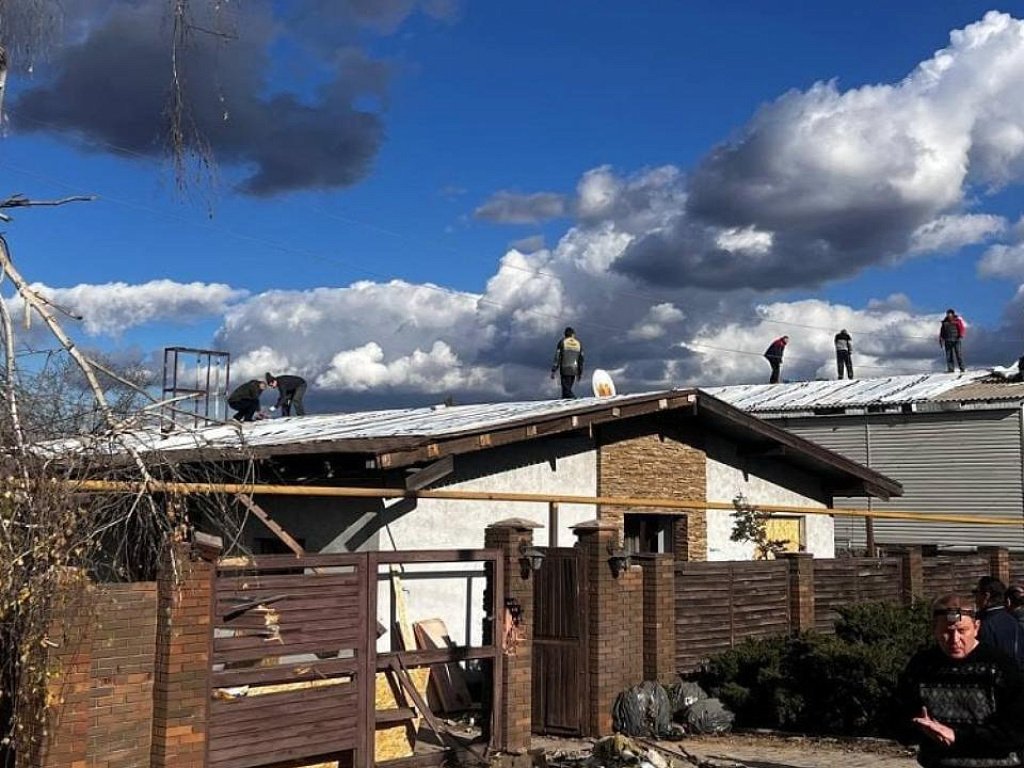 Челябинская область помогла оперативно устранить последствия обстрела Ясиноватой