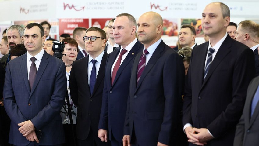 Фермеры Челябинской области презентуют свои достижения на агровыставке в Екатеринбурге Фермеры Челябинской области презентуют свои достижения на агровыставке в Екатеринбурге