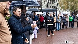 В Челябинске открылась фотовыставка к 45‑летию легендарного ансамбля «Урал»