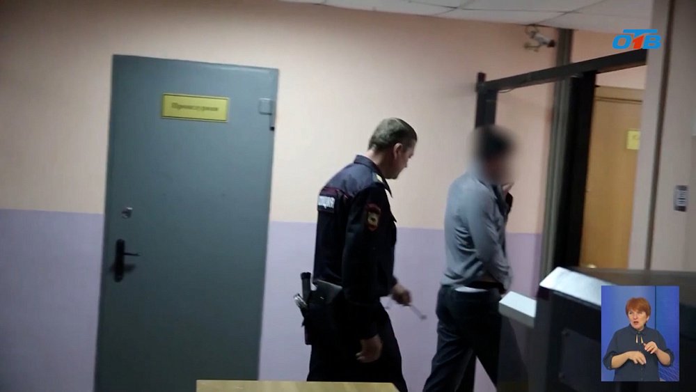 В Копейске украли украшения в торговом киоске