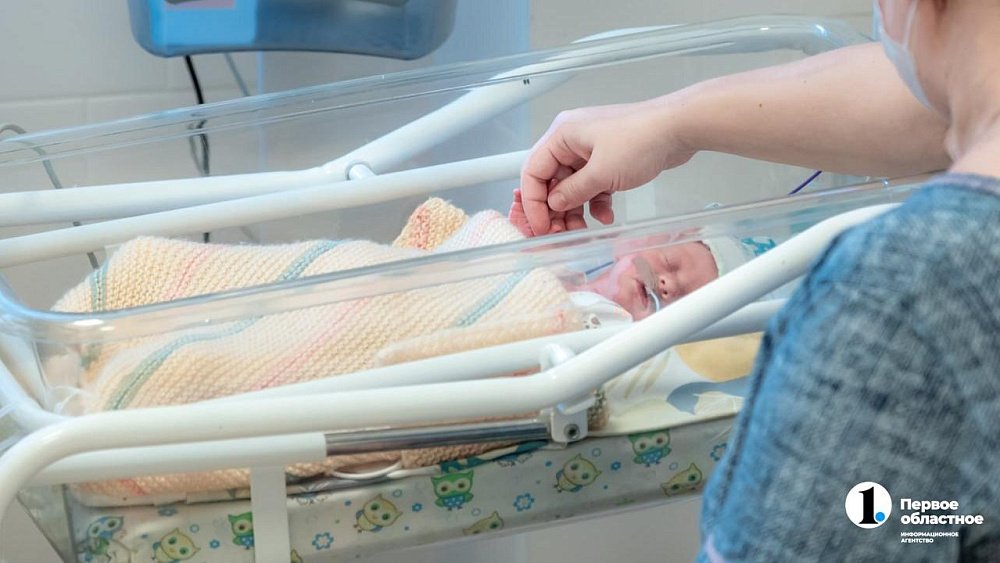 В Челябинске выписали маму, родившую 12 детей в одном роддоме