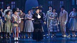 В Челябинской опере представили первую премьеру сезона — мюзикл «Мэри Поппинс, до свидания!»