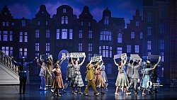 В Челябинской опере представили первую премьеру сезона — мюзикл «Мэри Поппинс, до свидания!»