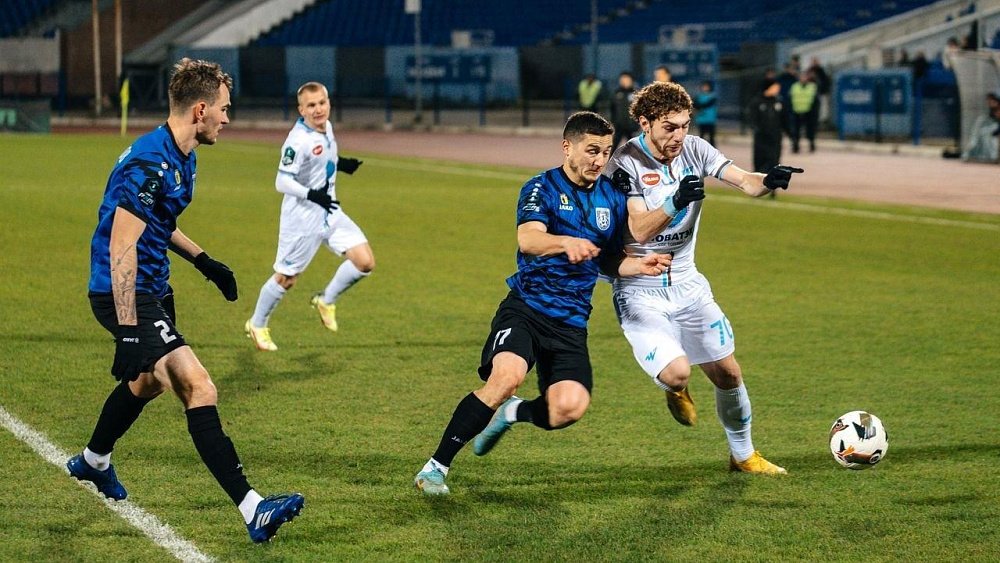 Футбольный клуб «Челябинск» прервал 10‑матчевую серию без поражений в Первой лиге