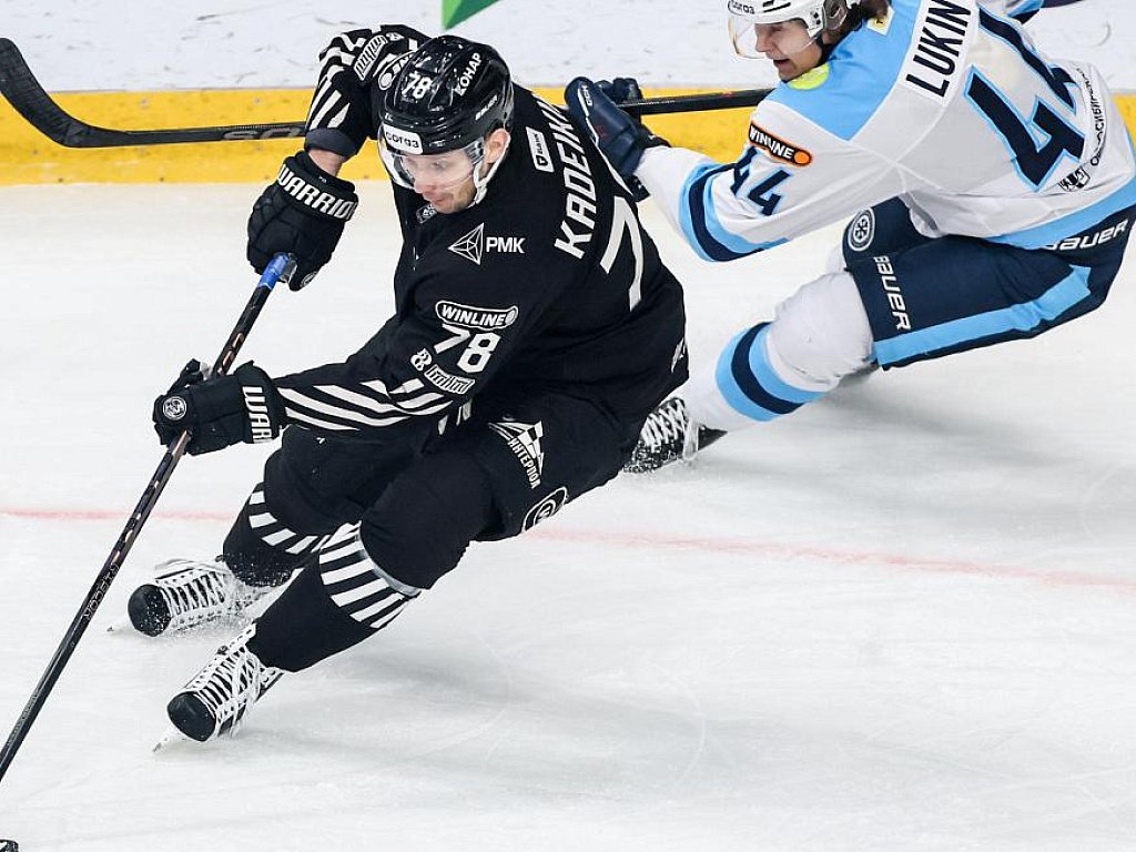 Хоккейный клуб «Трактор» вырвал победу у «Сибири» в чемпионате КХЛ