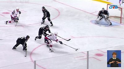 «Трактор» дома уступил «Нефтехимику»