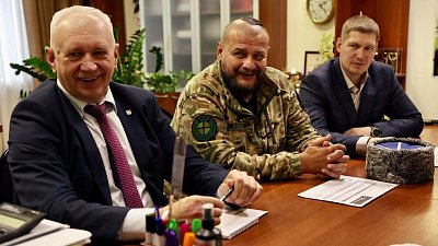 Трое героев Южного Урала начали стажировку в администрации Магнитогорска