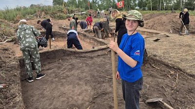 Редкий нож из мышьяковой бронзы нашли археологи на Южном Урале в сезоне-2025