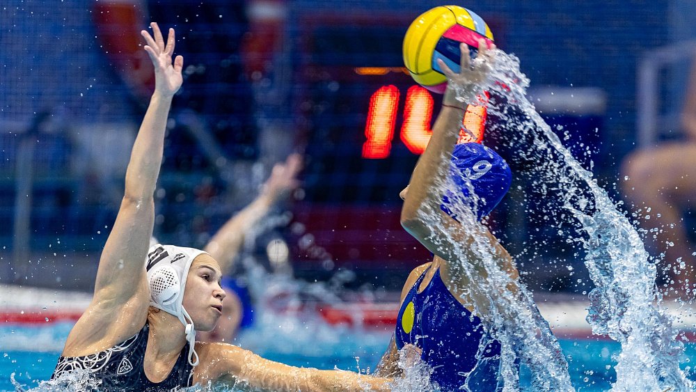 Ватерполистки «Уралочки» дважды уступили «Кинефу» в Евразийской лиге