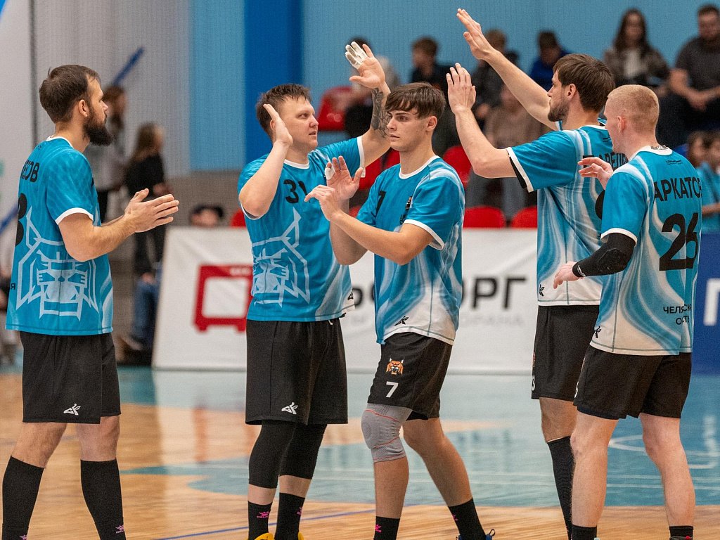 Команда «Динамо-Сунгуль» уверенно выиграла у «Каустика» в гандбольной Суперлиге