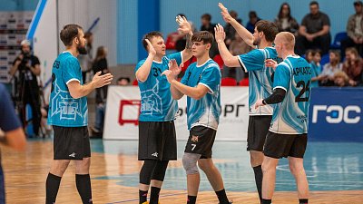 Команда «Динамо-Сунгуль» уверенно выиграла у «Каустика» в гандбольной Суперлиге