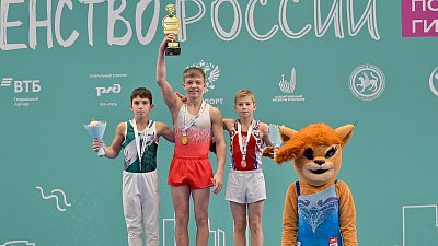 Челябинский гимнаст завоевал четыре медали на первенстве России