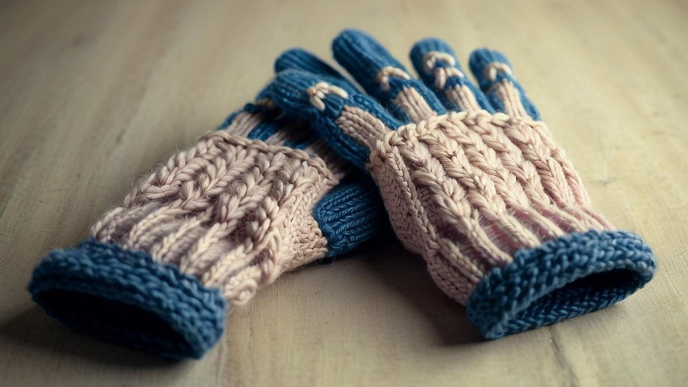 Главная защита кожи рук в холод — это перчатки