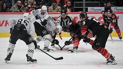 Хоккейный клуб «Авангард» нанес поражение «Трактору» в чемпионате КХЛ