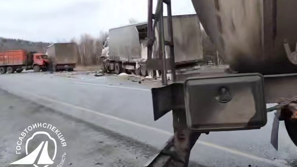 Шесть большегрузов столкнулись на трассе М‑5 «Урал» под Златоустом