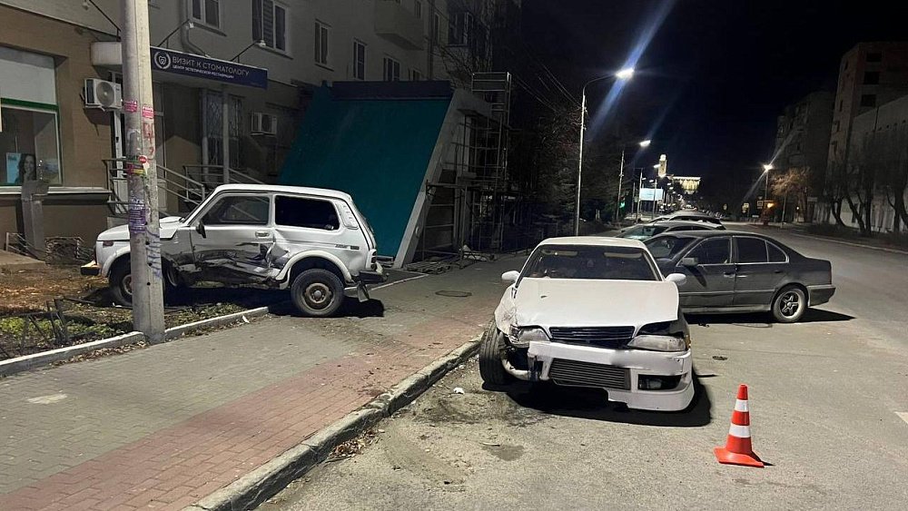 Нетрезвая автоледи устроила тройное ДТП в центре Челябинска