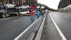 Автобус с детьми попал в ДТП с полуприцепом на трассе М‑5 в Челябинской области