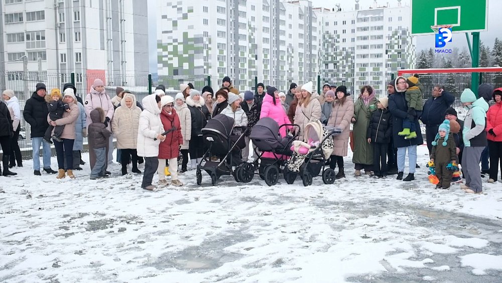 Жители новых районов Машгородка города Миасса пытаются разрешить строительный конфликт