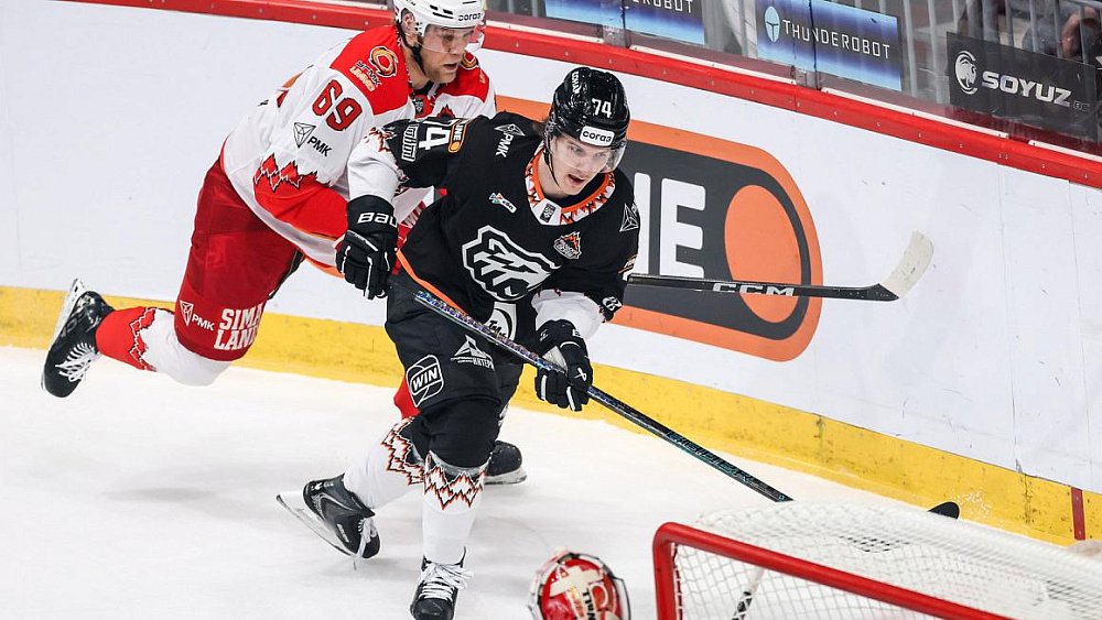 Хоккейный клуб «Трактор» потерпел разгромное поражение в уральском дерби