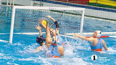 Команда «Динамо-Уралочка» отпраздновала свой юбилей победой в Суперсерии