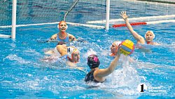 Команда «Динамо-Уралочка» отпраздновала свой юбилей победой в Суперсерии