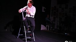 В новом челябинском театре поставили стендап-спектакль с комиком в главной роли