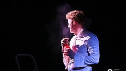 В новом челябинском театре поставили стендап-спектакль с комиком в главной роли