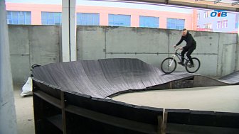 В Челябинской области изготовили памп-трек для велосипедистов из пластиковых отходов