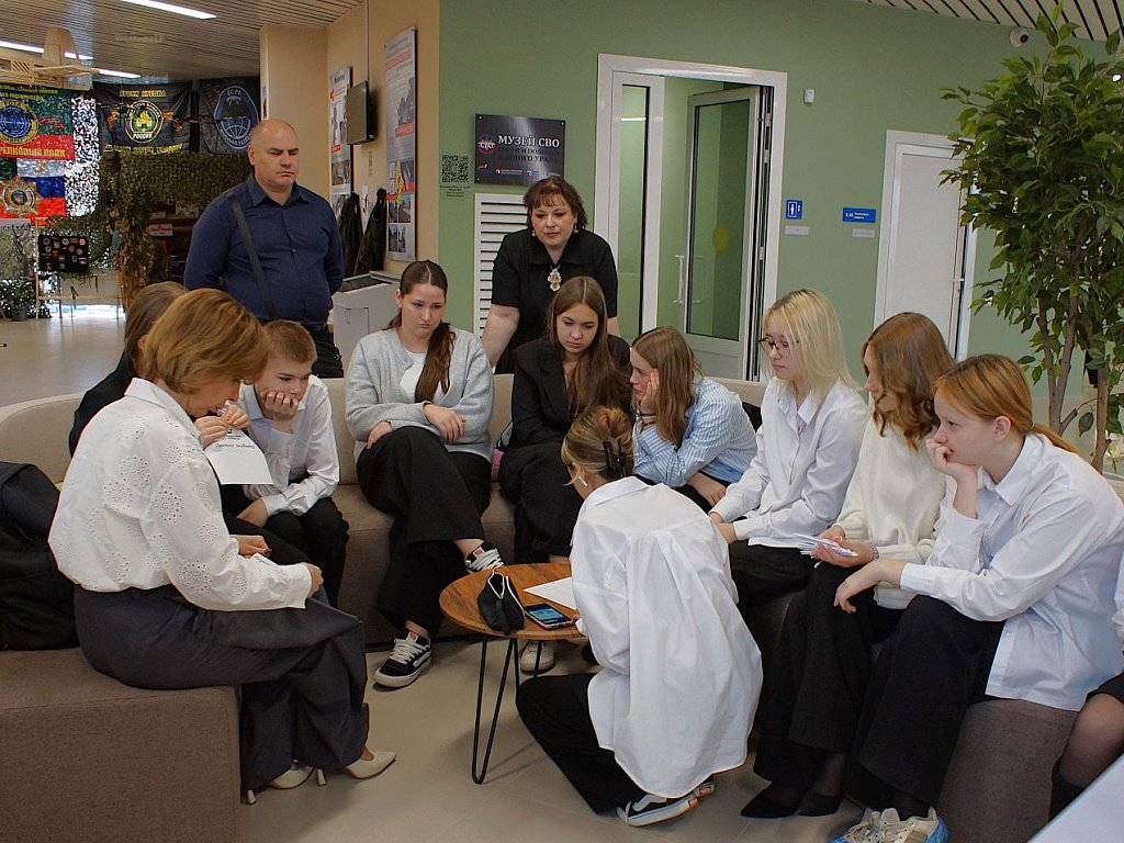 В Челябинске ветераны СВО проводят уроки мужества для школьников