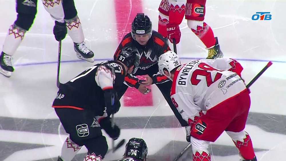 «Трактор» дома уступил «Автомобилисту»