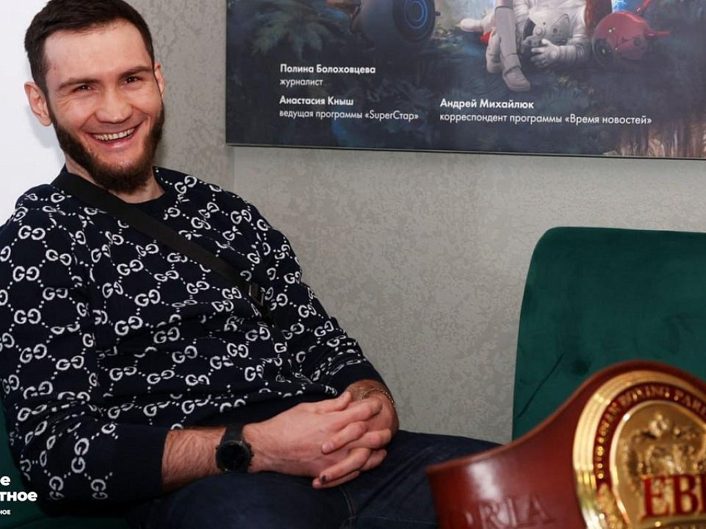 Боксер Бахрам Муртазалиев сразится в титульном бою с британцем Джошем Келли