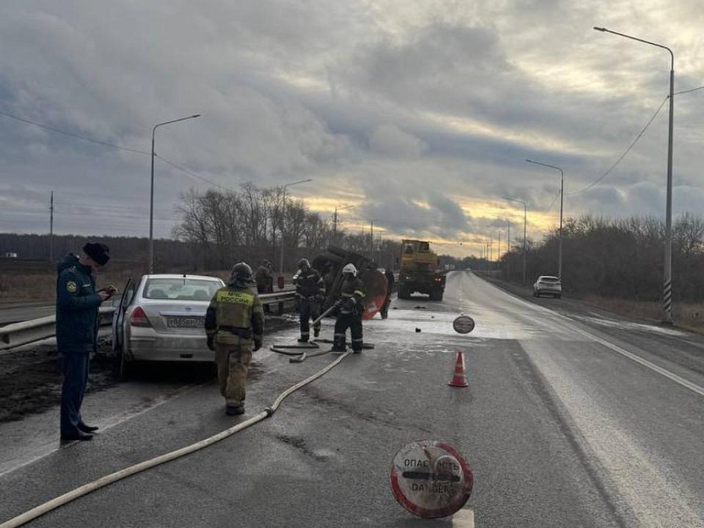 Пенсионерку и школьницу увезли в больницу после ДТП с бензовозом в Копейске
