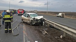 Пенсионерку и школьницу увезли в больницу после ДТП с бензовозом в Копейске