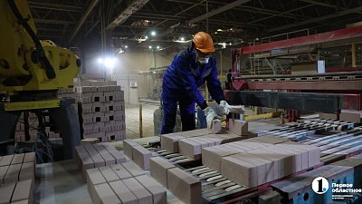 От глины до идеального кирпича: на челябинском заводе показали, как рождается стройматериал