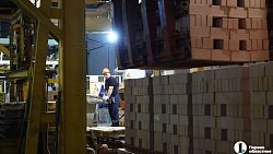 От глины до идеального кирпича: на челябинском заводе показали, как рождается стройматериал