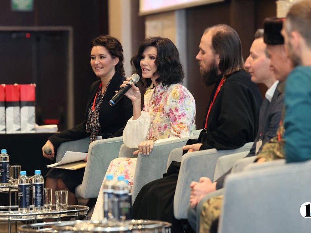 Семейные ценности обсудили на Уральском беременном форуме в Челябинске