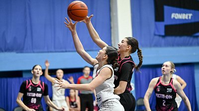 Баскетболистки «Славянки-ЧКПЗ» упустили лидерство в Высшей лиге