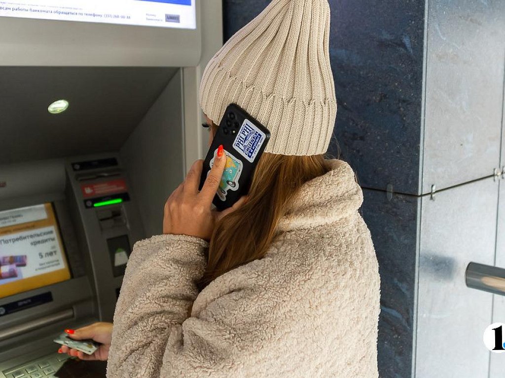 В МВД рассказали о мошеннических схемах в зависимости от возраста жертвы