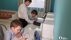 В семье из Челябинской области растут десять сыновей и две дочки