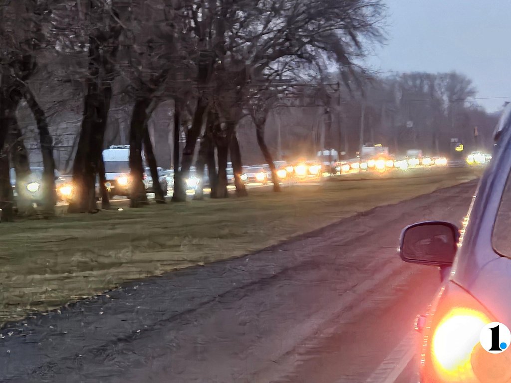 ГАИ объяснила причину пробки утром 25 ноября на Свердловском тракте в Челябинске
