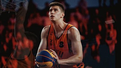 Челябинский баскетбольный клуб «Курчатов» усилил состав Егором Гатиным