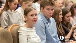 Темы подросткового буллинга и войны вынесли на челябинскую сцену актеры из Омска